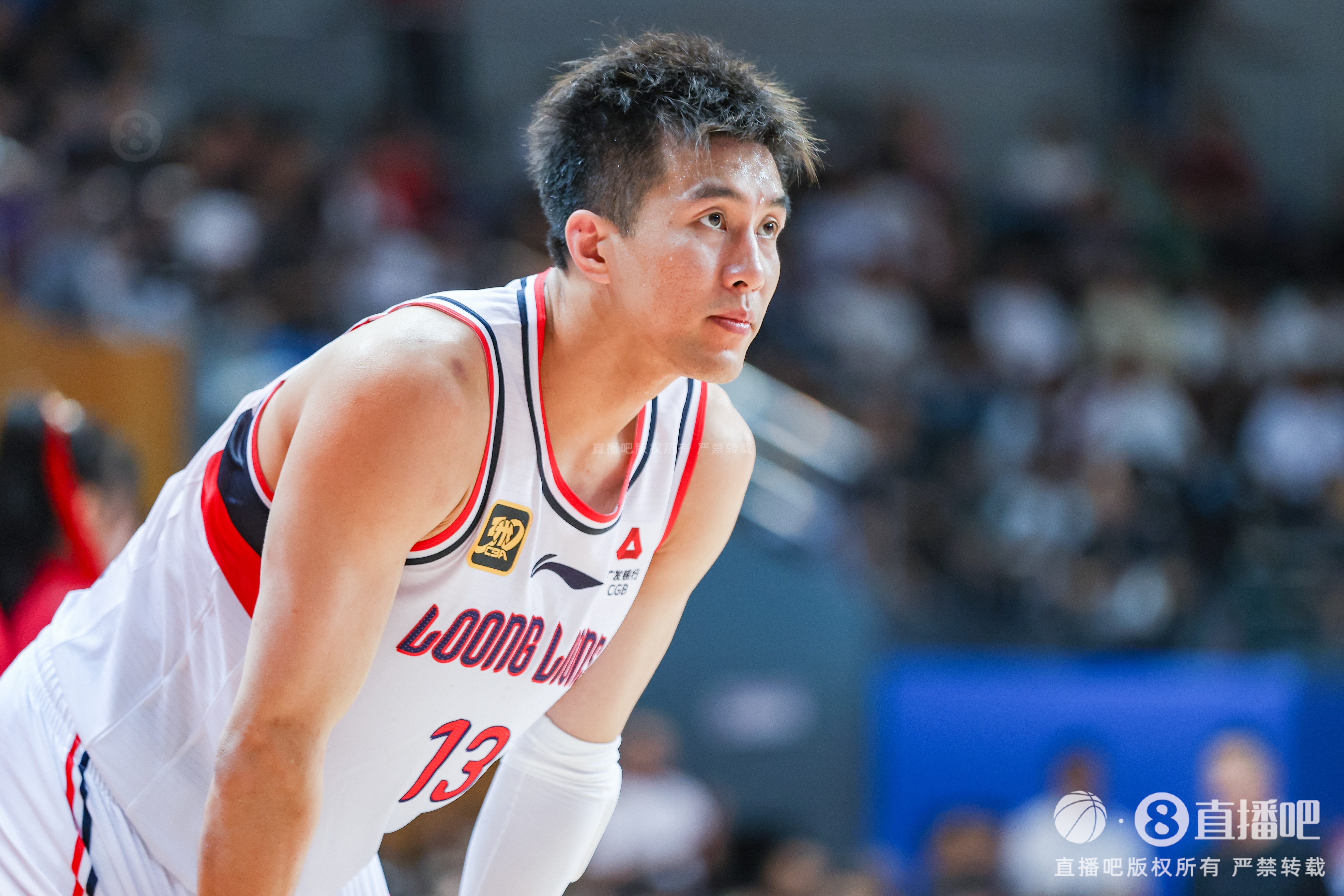 pocket game-本赛季只出场2次！郭艾伦：第二场腹股沟拉伤 也想上场但只能等待